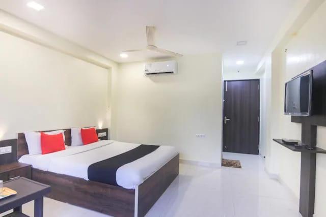 The Living Space Lonavala Kültér fotó
