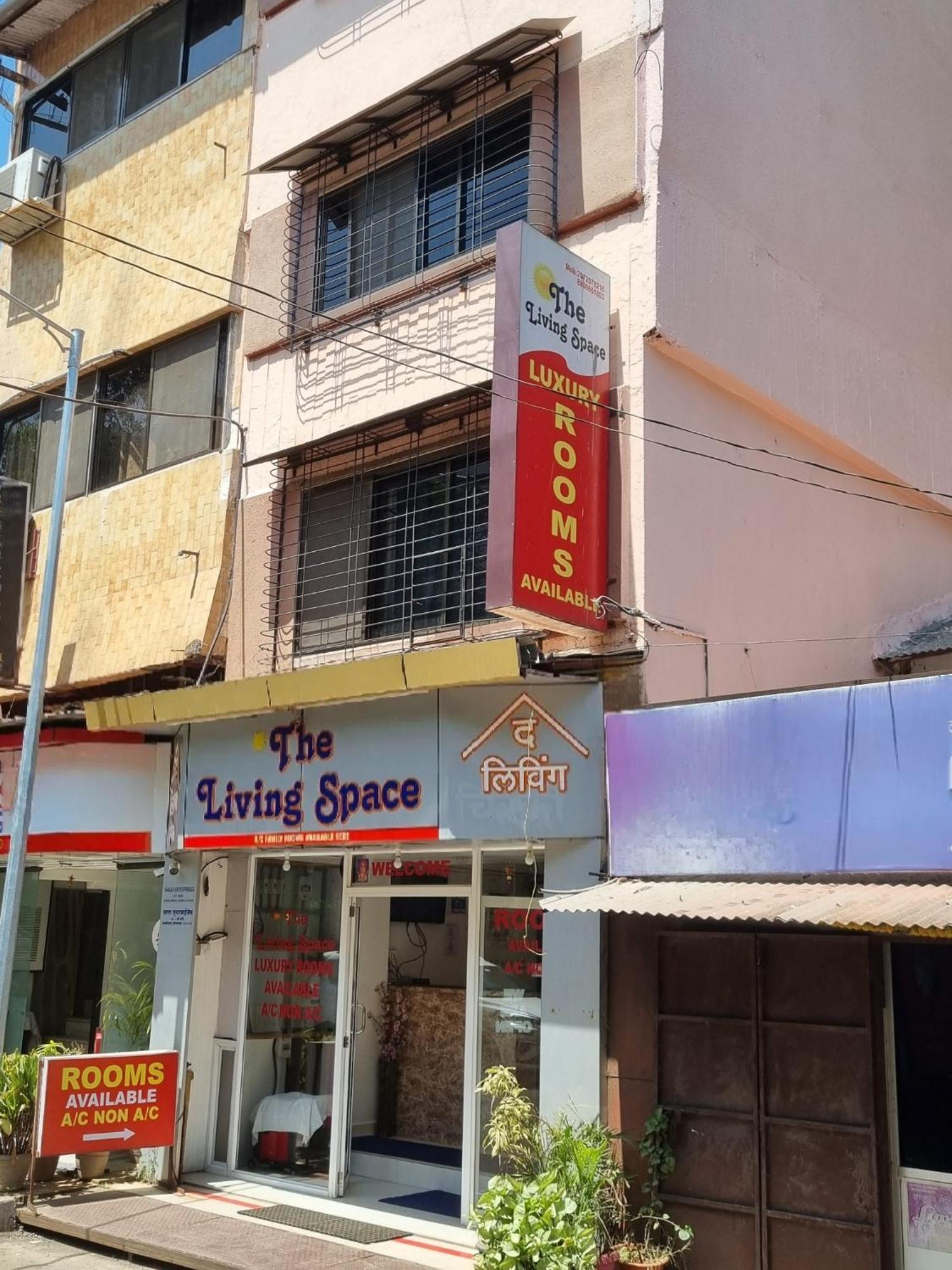 The Living Space Lonavala Kültér fotó