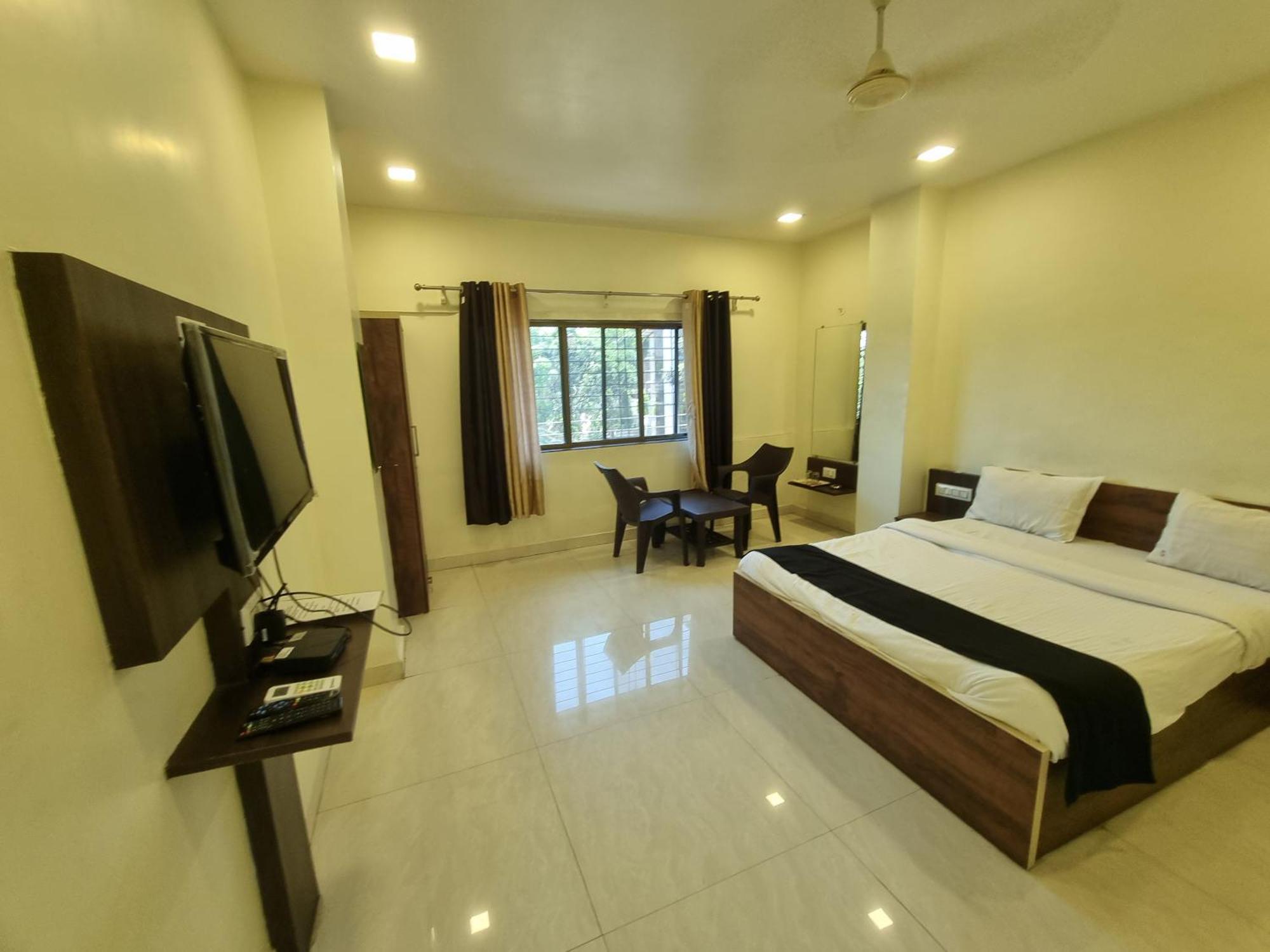 The Living Space Lonavala Kültér fotó